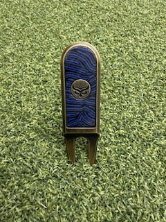 "TEST" divot tool